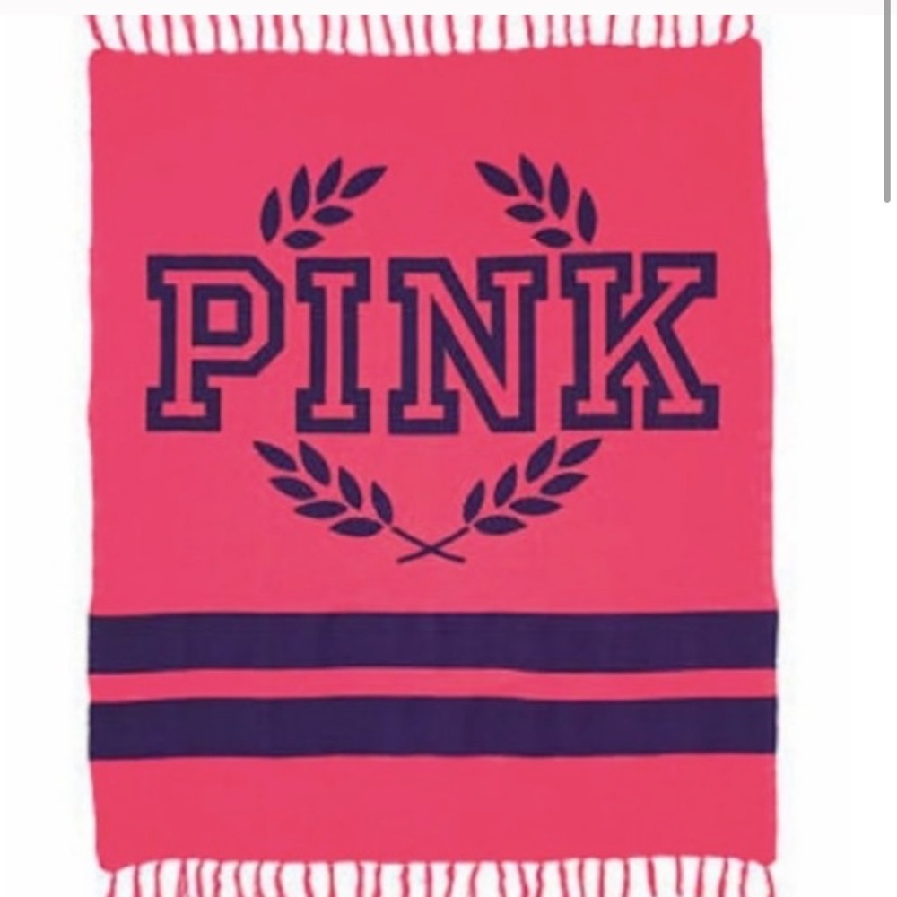 VS PINK stadium beach blanket NWT